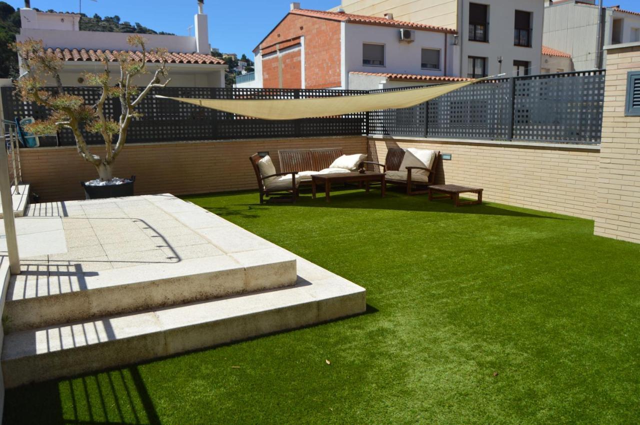 Apartamento Piscina Viena Roses Exterior photo